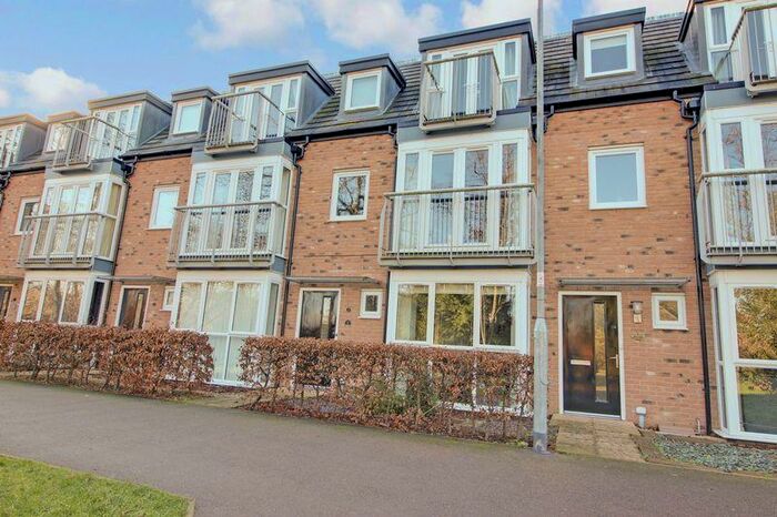 4 Bedroom Terraced House To Rent In Peacock Walk, Little Paxton, St. Neots, PE19