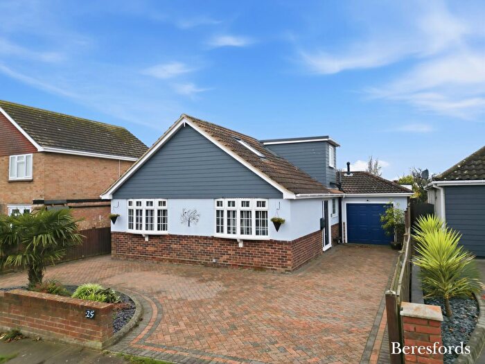 4 Bedroom Bungalow For Sale In Upper Second Avenue, Frinton-On-Sea, CO13