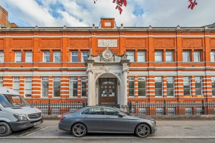 Studio To Rent In Adelaide Road, Leyton, E10