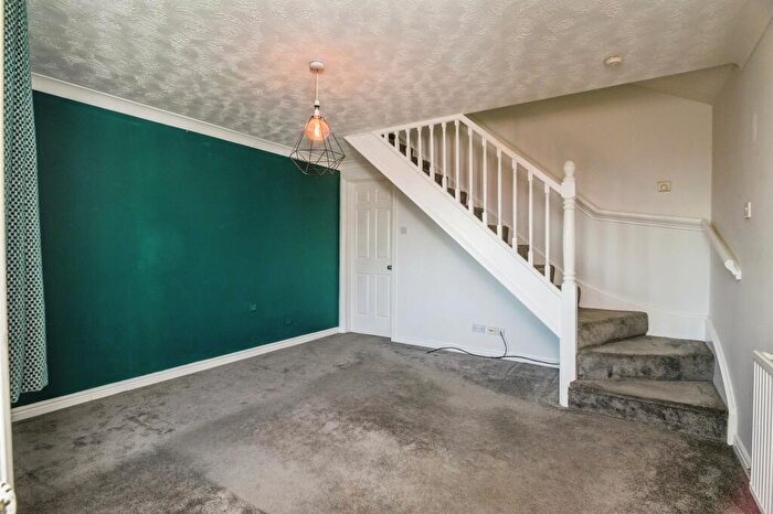 2 Bedroom End Of Terrace House For Sale In Bridle Road, Hereford, HR4
