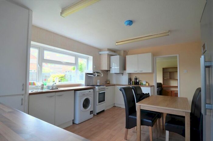 5 Bedroom End Of Terrace House To Rent In Gibbins Road, Selly Oak, Birmingham, B29