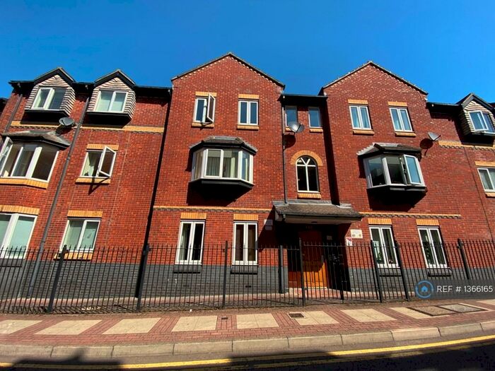 2 Bedroom Flat To Rent In Lahnstein Court, Kettering, NN16