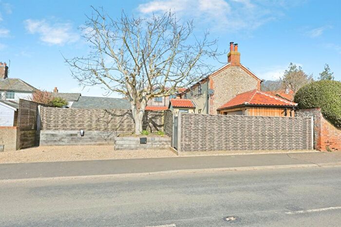 4 Bedroom Detached House For Sale In Back Street, Litcham, PE32