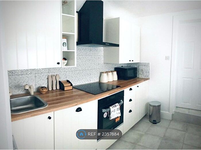 3 Bedroom End Of Terrace House To Rent In Enderley Street, Newcastle-Under-Lyme, ST5