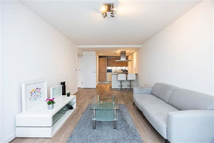 1 Bedroom Flat To Rent In Station Street, London, E15