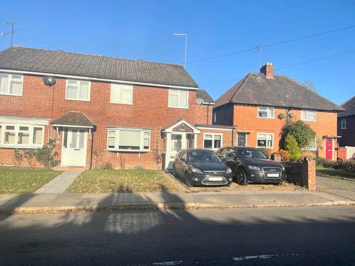 4 Bedroom Semi-Detached House To Rent In Evendons Lane, Wokingham, RG41