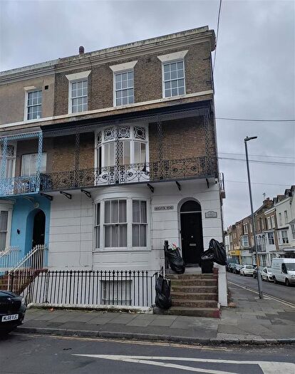 3 Bedroom Flat To Rent In Augusta Road, Ramsgate, CT11