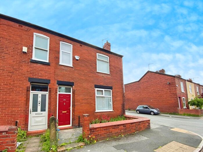 4 Bedroom End Of Terrace House To Rent In Beverly Road, Manchester, M14