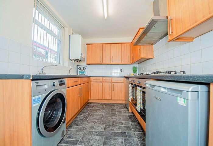 7 Bedroom Terraced House To Rent In Lawrence Road, Liverpool, L15