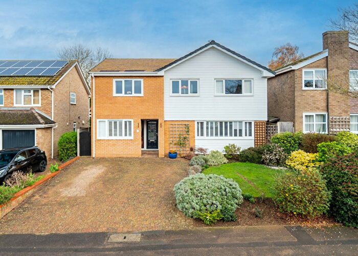 4 Bedroom Detached House For Sale In Greenways, Bow Brickhill, Milton Keynes, MK17