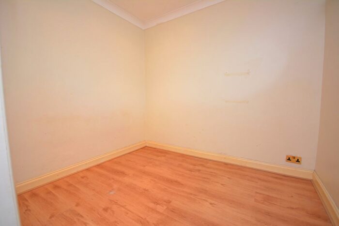 1 Bedroom Flat To Rent In Springbok House, Heycroft Way, CM2
