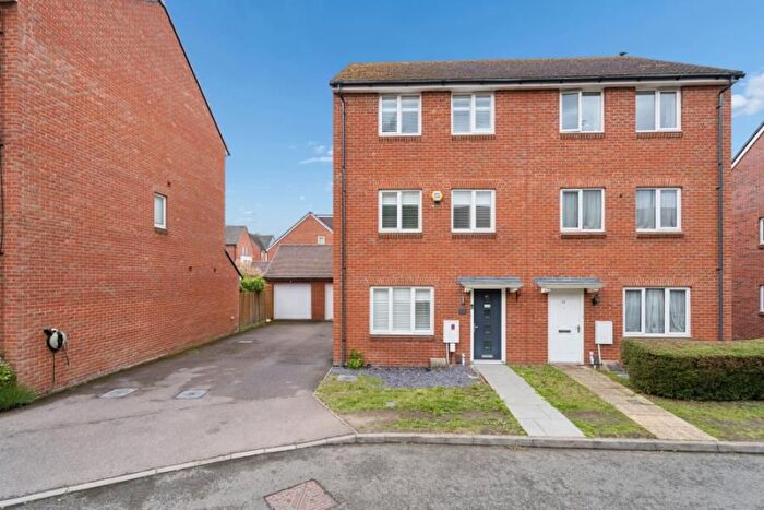 4 Bedroom Semi-Detached House To Rent In The Bramblings, Little Chalfont, HP6