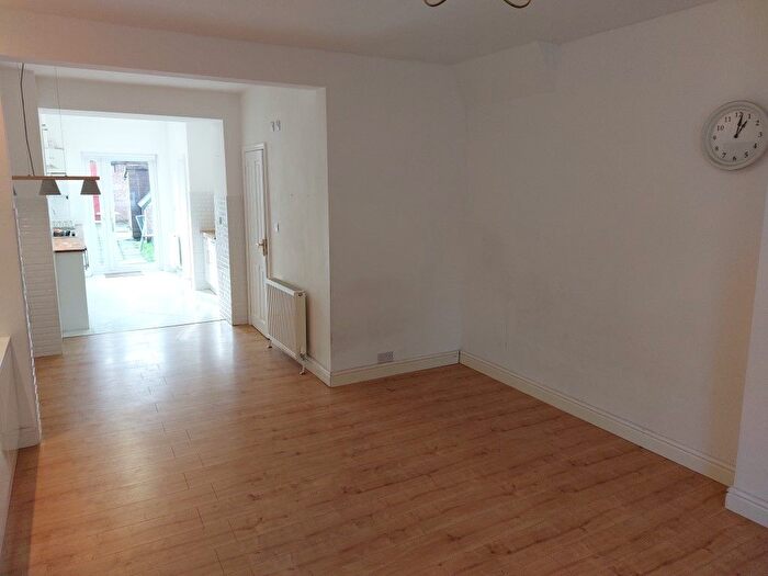3 Bedroom Terraced House For Sale In Summerfield Cottages, Glasgow, G14