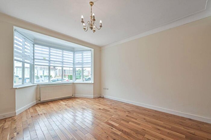 3 Bedroom Semi-Detached House To Rent In Leeside Crescent, Temple Fortune, London, NW11