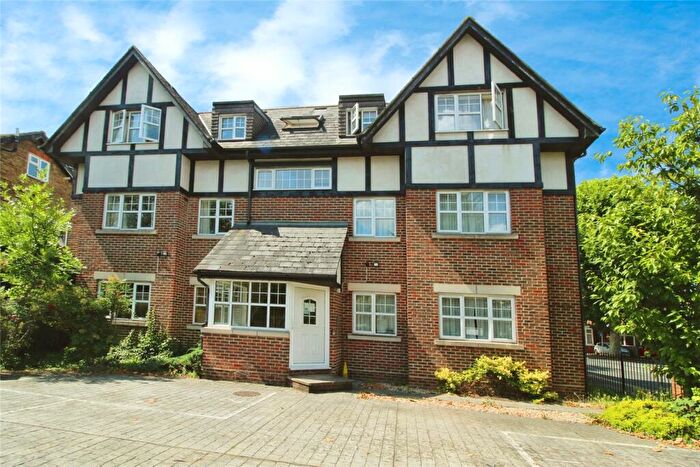 2 Bedroom Flat To Rent In St James Road, Sutton, Surrey, SM1