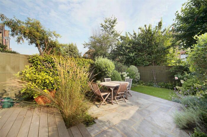 4 Bedroom Detached House To Rent In Tunley Road, Balham, London, SW17