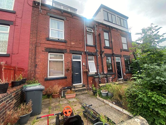 2 Bedroom House To Rent In Woodside Avenue, Leeds, LS4