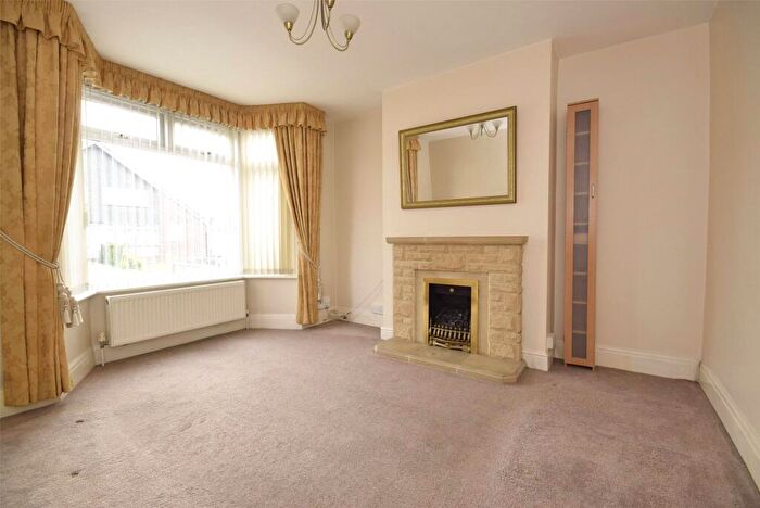 3 Bedroom Terraced House For Sale In Hengrove Lane, Bristol, BS14