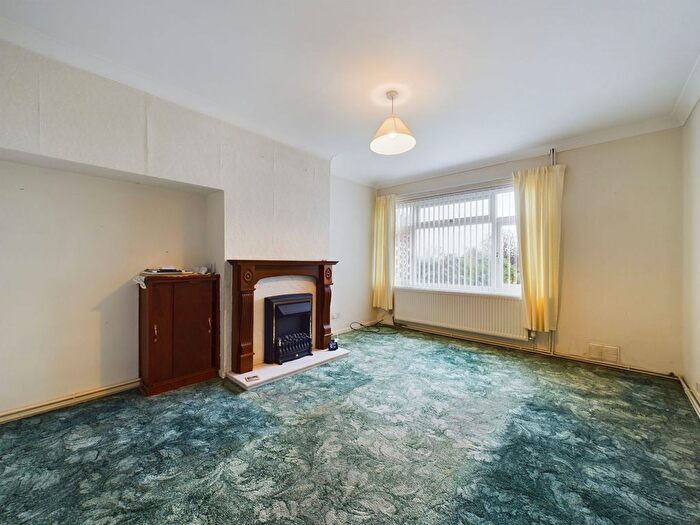 3 Bedroom End Of Terrace House For Sale In Gurnos Estate, Brynmawr, NP23