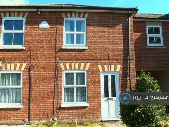 2 Bedroom End Of Terrace House To Rent In Rose Court, Colchester, CO2