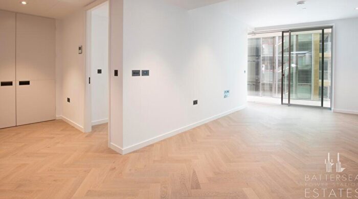 1 Bedroom Apartment To Rent In L-, Circus Road West, Battersea, SW11