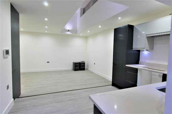 Studio To Rent In Wick Lane, London, E3