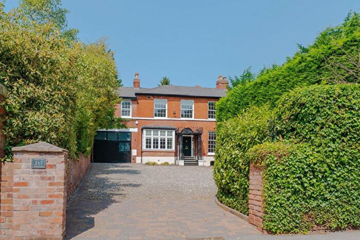5 Bedroom Semi-Detached House For Sale In Bristol Road, Edgbaston, Birmingham, B5
