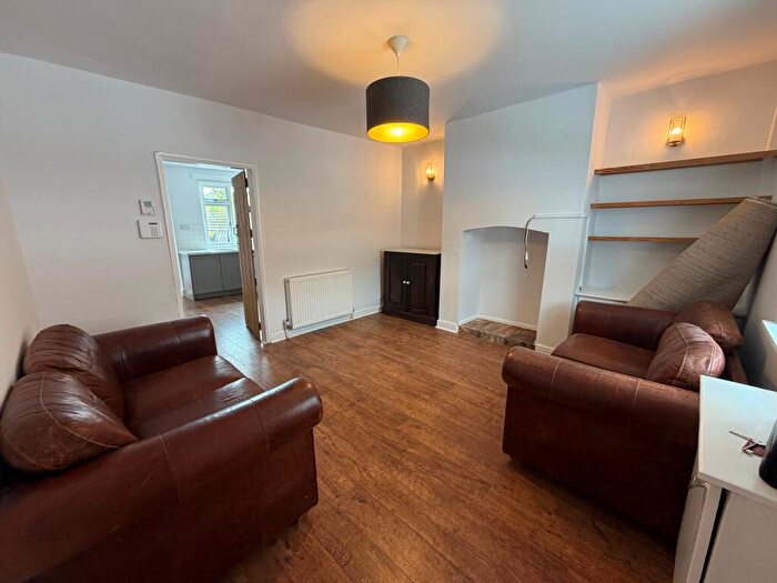 2 Bedroom Terraced House To Rent In Crossway, Didsbury, M20