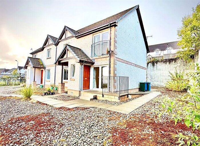 2 Bedroom Flat For Sale In St Clair Way, Ardrishaig, PA30