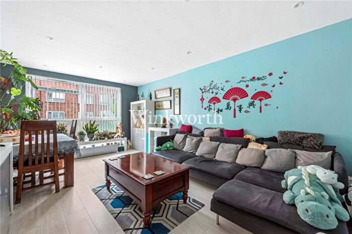 2 Bedroom Apartment For Sale In Taylor Close, London, United Kingdom, N17