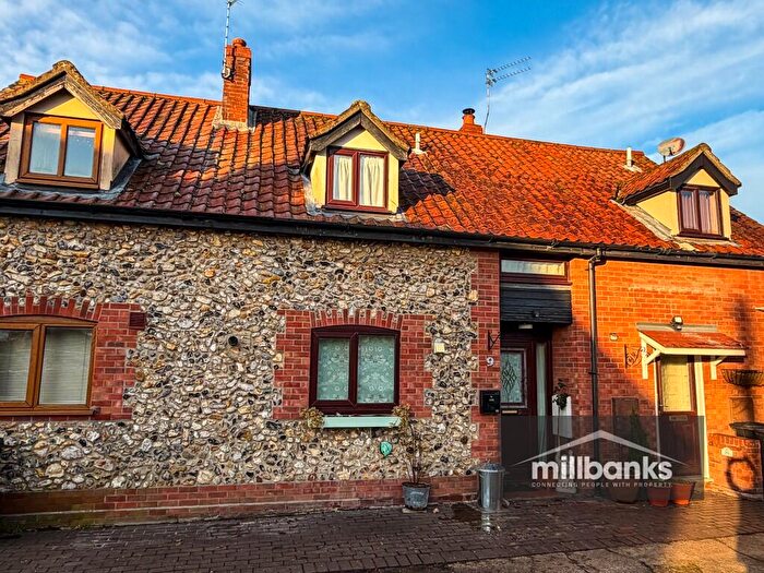 3 Bedroom Terraced House For Sale In Kemps Barns, East Harling, NR16