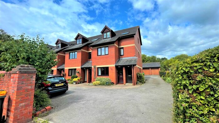 3 Bedroom Maisonette To Rent In Uskvale Mews, Caerleon, Newport, NP18