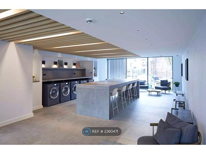 2 Bedroom Flat To Rent In Block B, Salford, M3