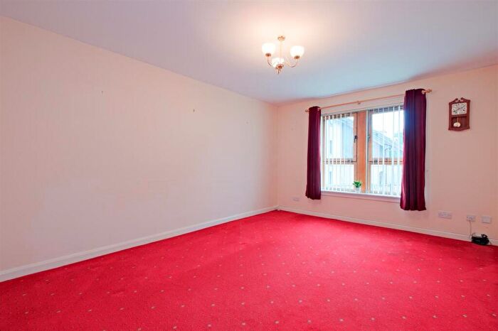 2 Bedroom Apartment For Sale In The Ward, Strathaven, ML10