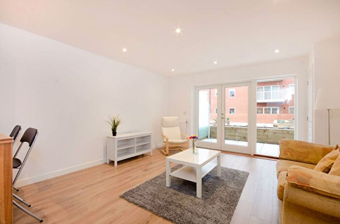 1 Bedroom Flat To Rent In Kingston Road, Wimbledon, London, SW20