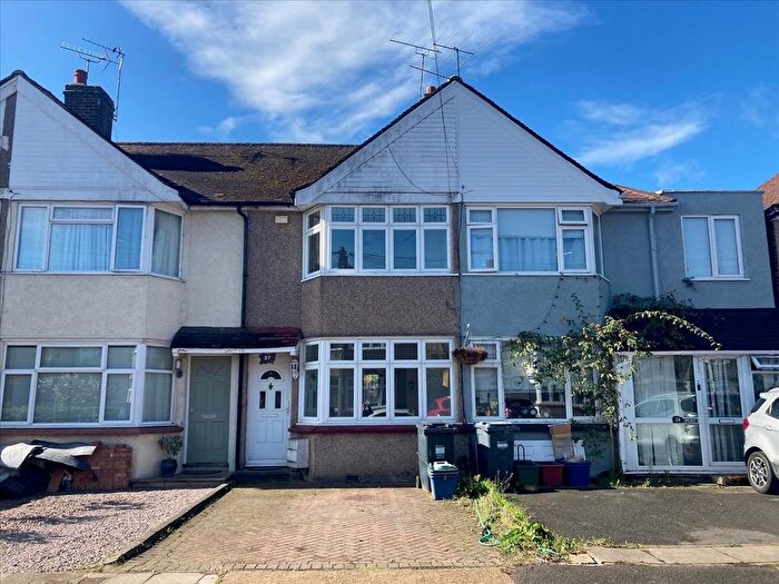 2 Bedroom Property To Rent In Hanover Avenue, Feltham, TW13
