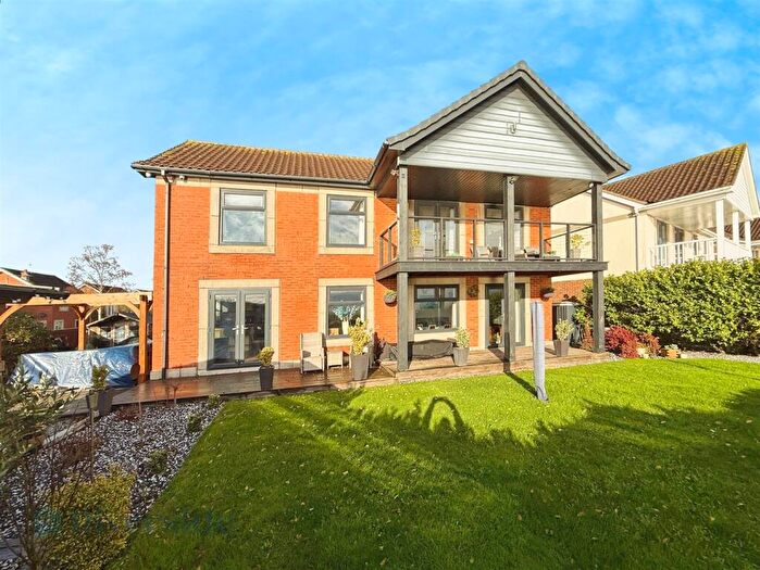 4 Bedroom Detached House For Sale In Caledonia Park, Hull, HU9