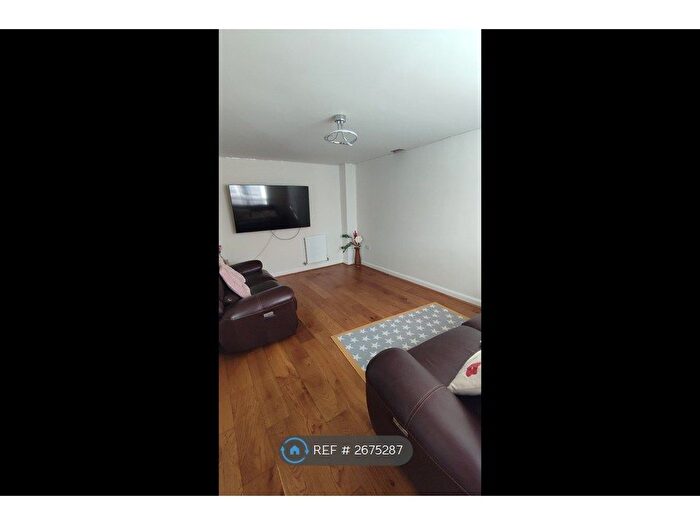 5 Bedroom Detached House To Rent In Spectrum Avenue, Rugby, CV22