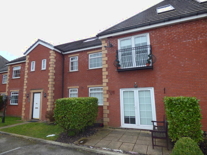 2 Bedroom Apartment To Rent In Deyes Court, Maghull, L31
