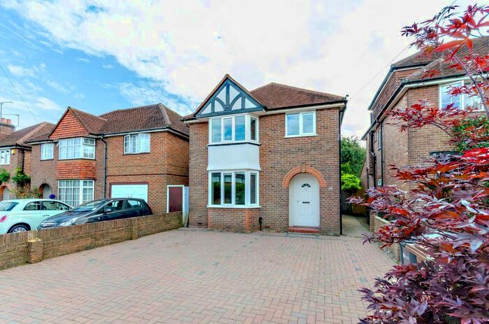 3 Bedroom Detached House To Rent In Old Palace Road, Guildford, GU2
