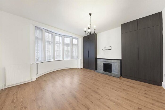 2 Bedroom Apartment To Rent In Eagle Road, Wembley, HA0