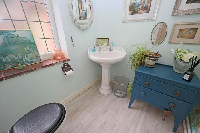 5 Bedroom Detached House For Sale In Lightwood Road, Stoke On Trent, Staffordshire, ST3