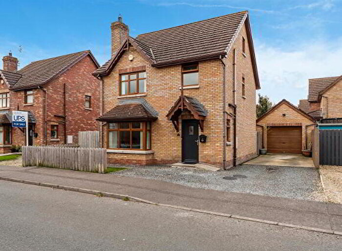 3 Bedroom Detached House For Sale In Stonebridge Avenue, Newtownards, BT23