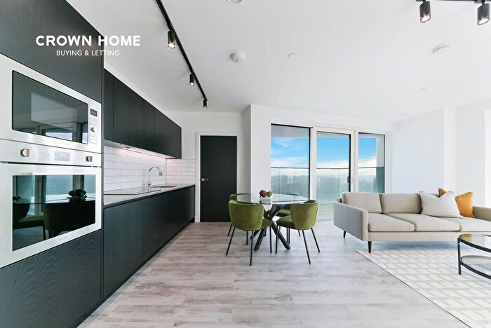 2 Bedroom Flat To Rent In Icon Tower, Portal Way, W3