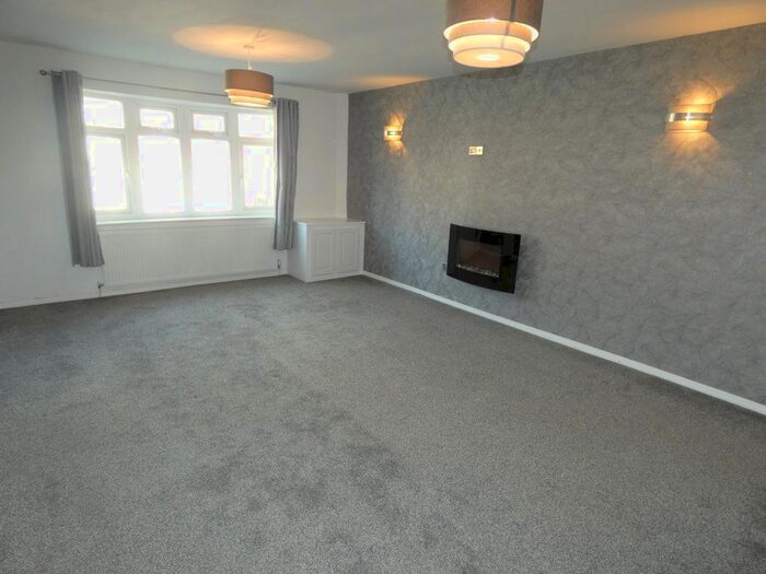 2 Bedroom Flat To Rent In Leyland Road, Penwortham, Preston, PR1