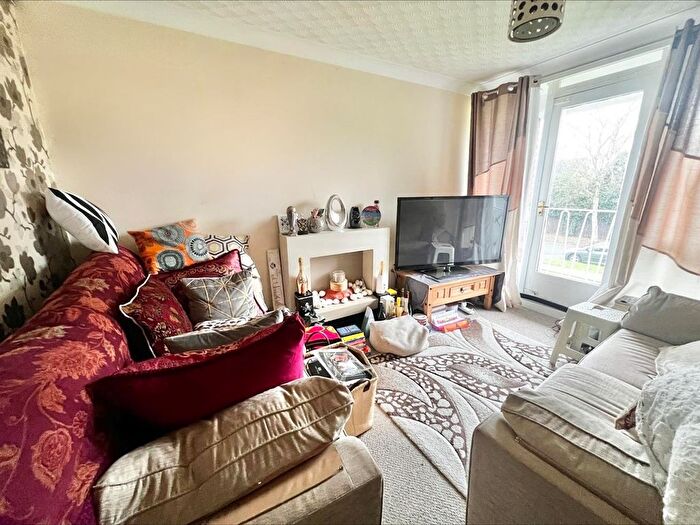 2 Bedroom Flat For Sale In Cedar Court, Pear Tree Drive, Great Barr, B43