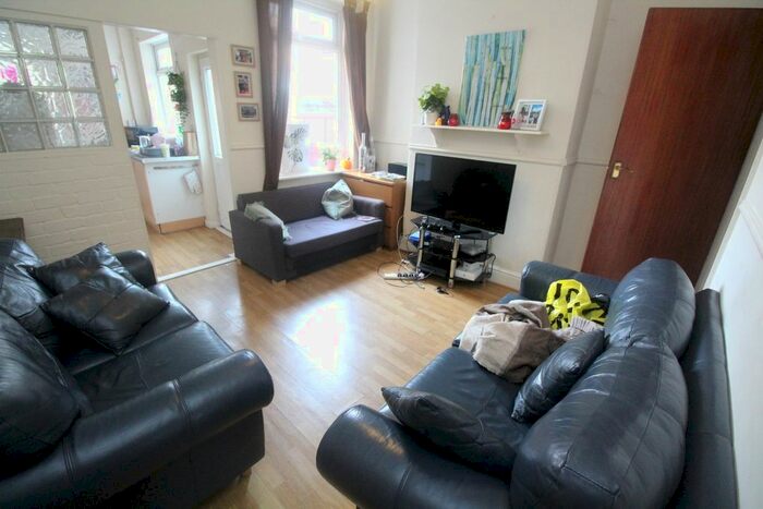 3 Bedroom Terraced House To Rent In Slack Lane, Derby, Derbyshire, DE22