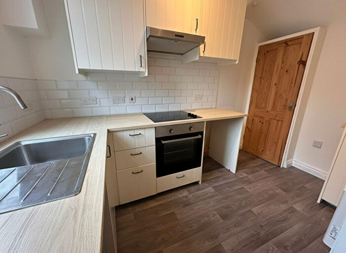 2 Bedroom Terraced House To Rent In Barden Place, Leeds, LS12