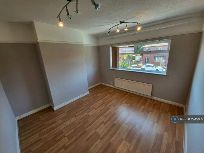 3 Bedroom Semi-Detached House To Rent In Sandford Road, Sale, M33