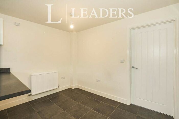 3 Bedroom Semi-Detached House To Rent In Reaseheath Way, CW5